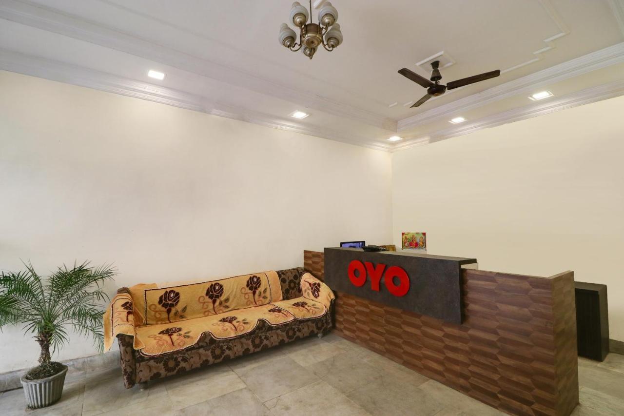 Oyo 28789 Hotel Adarsh Биласпур Экстерьер фото